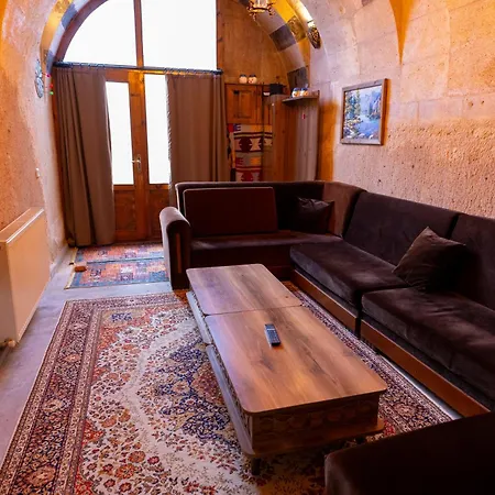 Goeksel's Cave House Ortahisr 别墅 于尔居普