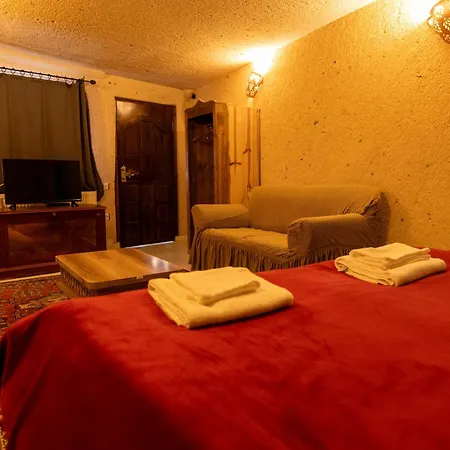别墅 Goeksel's Cave House Ortahisr